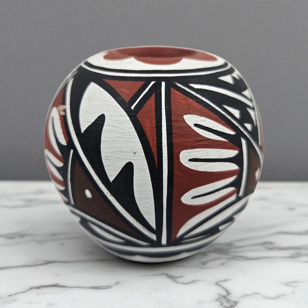 Vtg Jemez Pueblo Pottery Pot Redware Native American Signed L.W. Small 2x2.5"